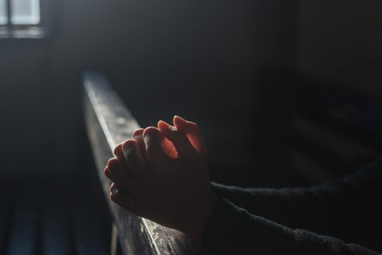 prayer-2544994_640