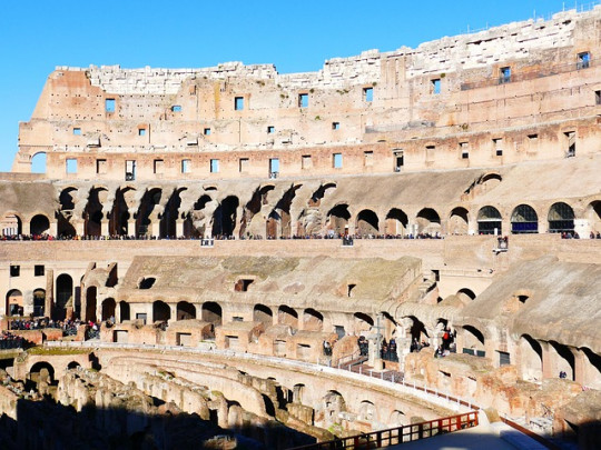 coliseum-601755_640