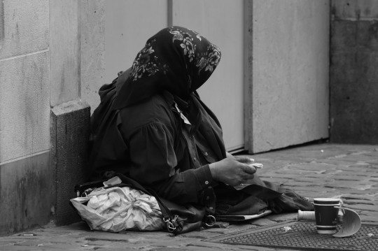 begging-1683496_1920