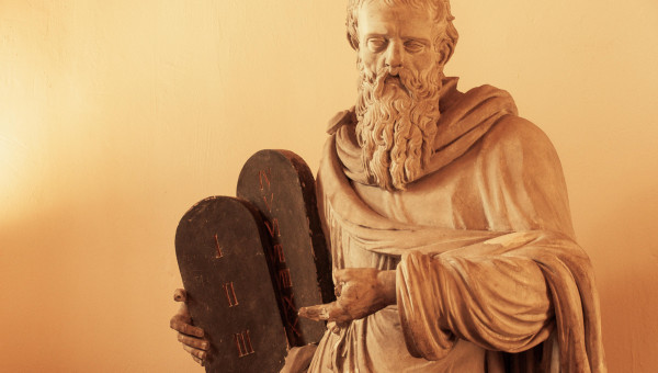 wal_172619-moses-statue-6930536